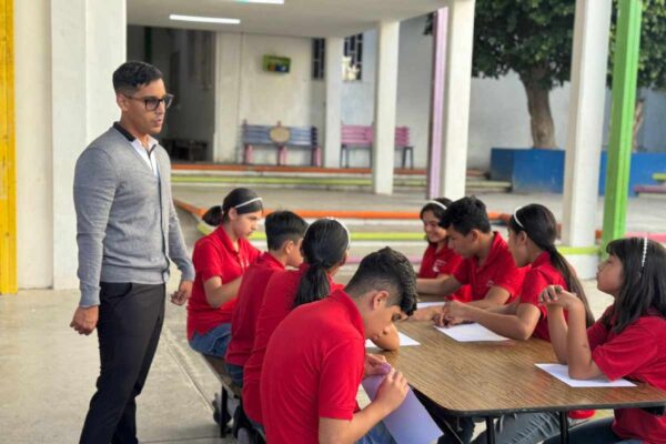 Regidor Reynosa muerto labores jovenes