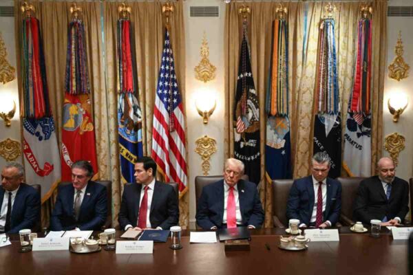 Trump advirtió que cualquier país que trafique drogas estará sujeto a ataques