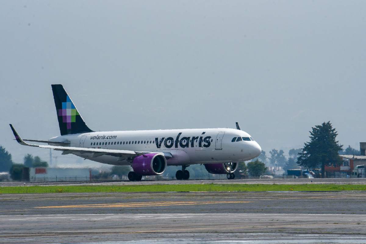 Viva y Volaris acuerdan fusión; seguirían operando por separado bajo el Grupo Mexicano de Aerolíneas