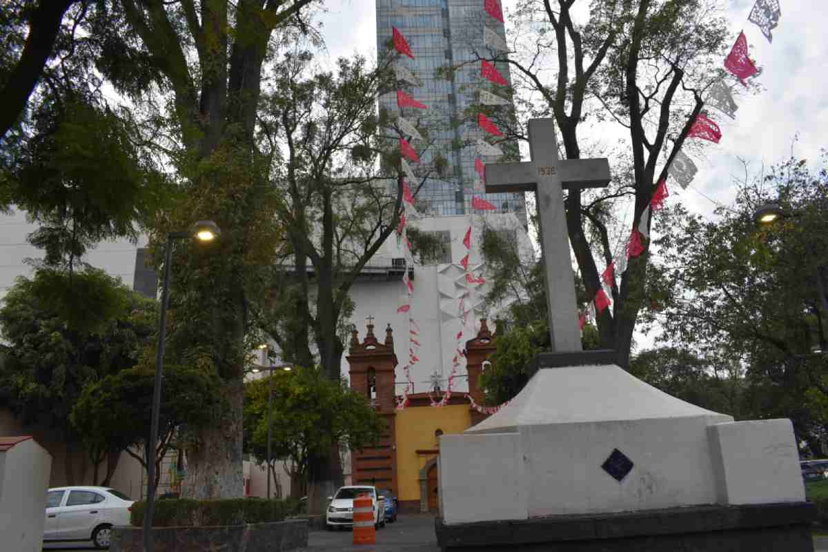 bajo-asedio-xoco-testimonio-pueblo-originario-frente-a-la-gentrificacion-violencia