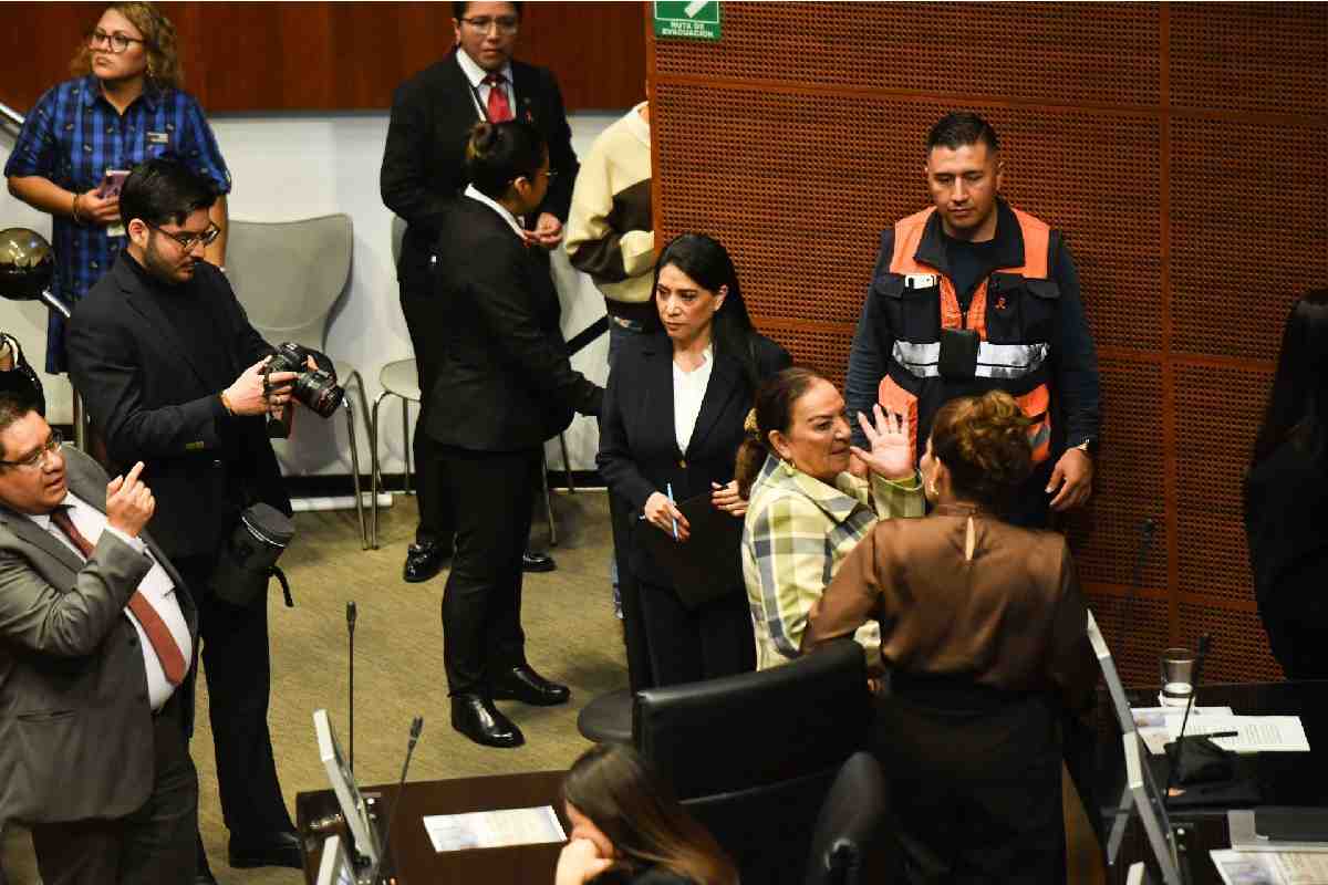 Senado elige a Ernestina Godoy para la FGR en proceso exprés; oposición acusa estaba decidido de antemano