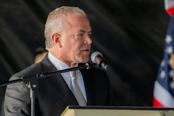 copropietario miss universo orden de aprehensión