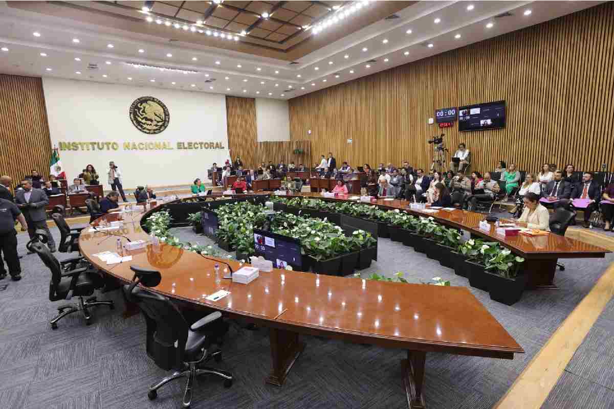 INE multa a partidos con más de 9 mdp por afiliaciones indebidas; Morena encabeza la lista