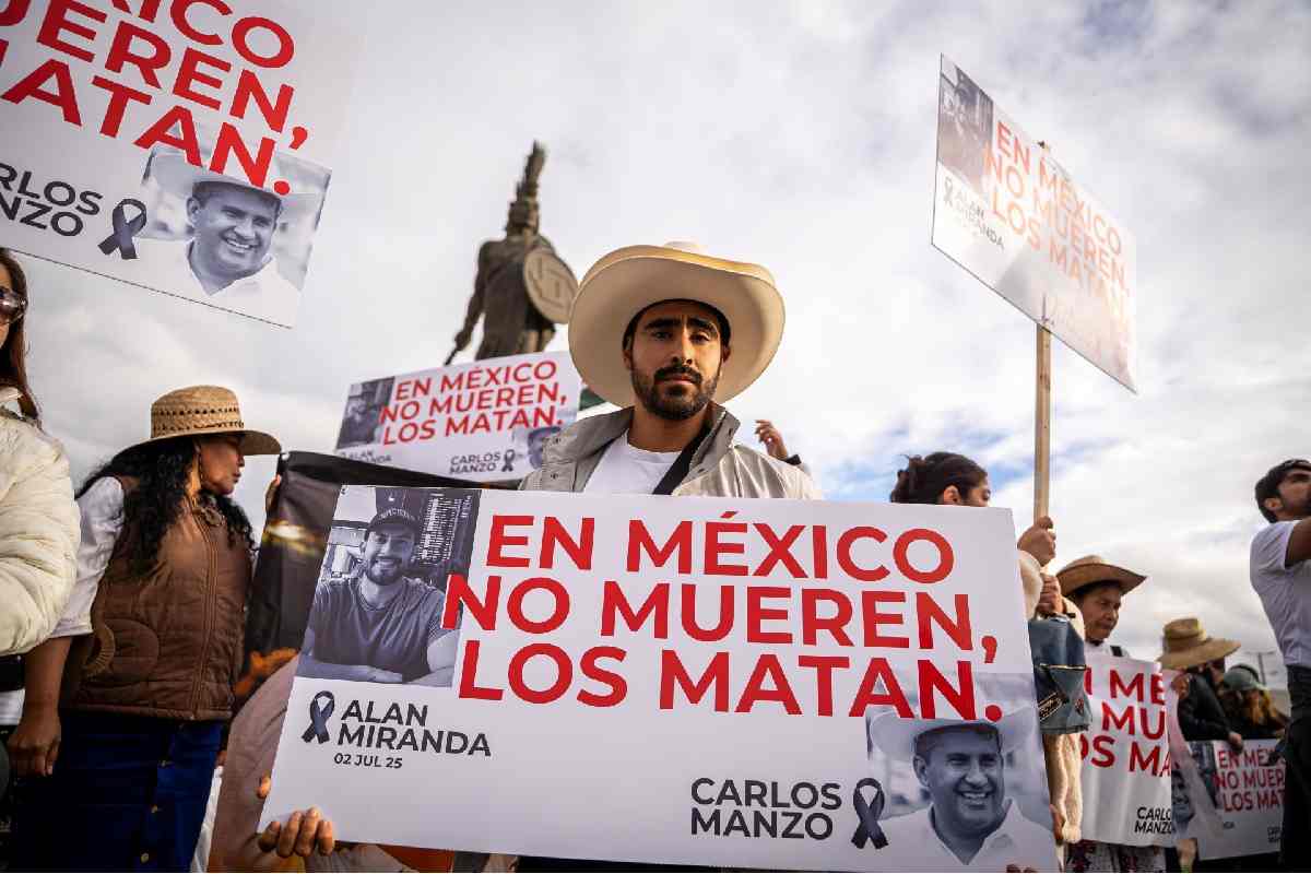 Presentan en el Congreso de Michoacán la Ley Manzo; propone aumentar penas de hasta 65 años de cárcel por ataques a ediles