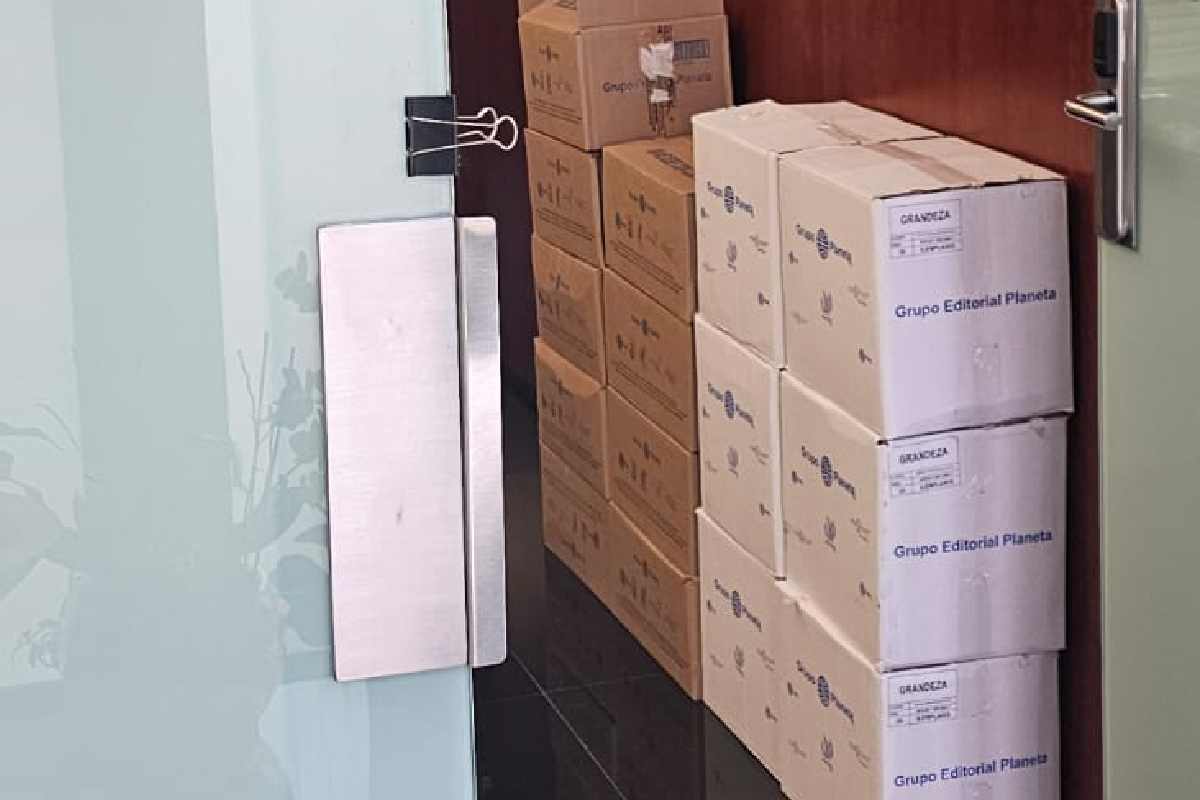 libros AMLO Morena Senado