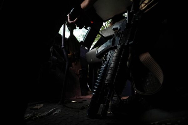 Presuntos integrantes del CJNG atacan a balazos a militares en Guatemala