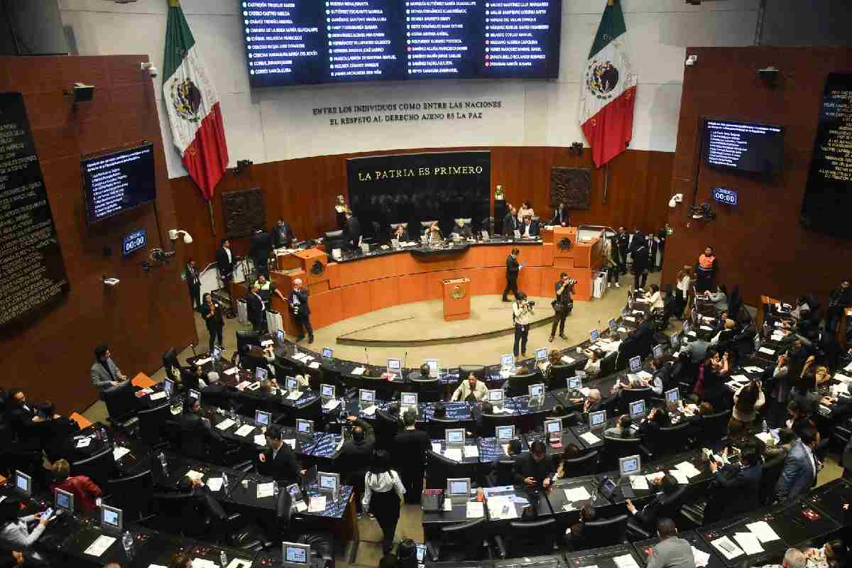 Senado reclama a Google uso de la voz e imagen de Sheinbaum en falsa campaña de inversiones