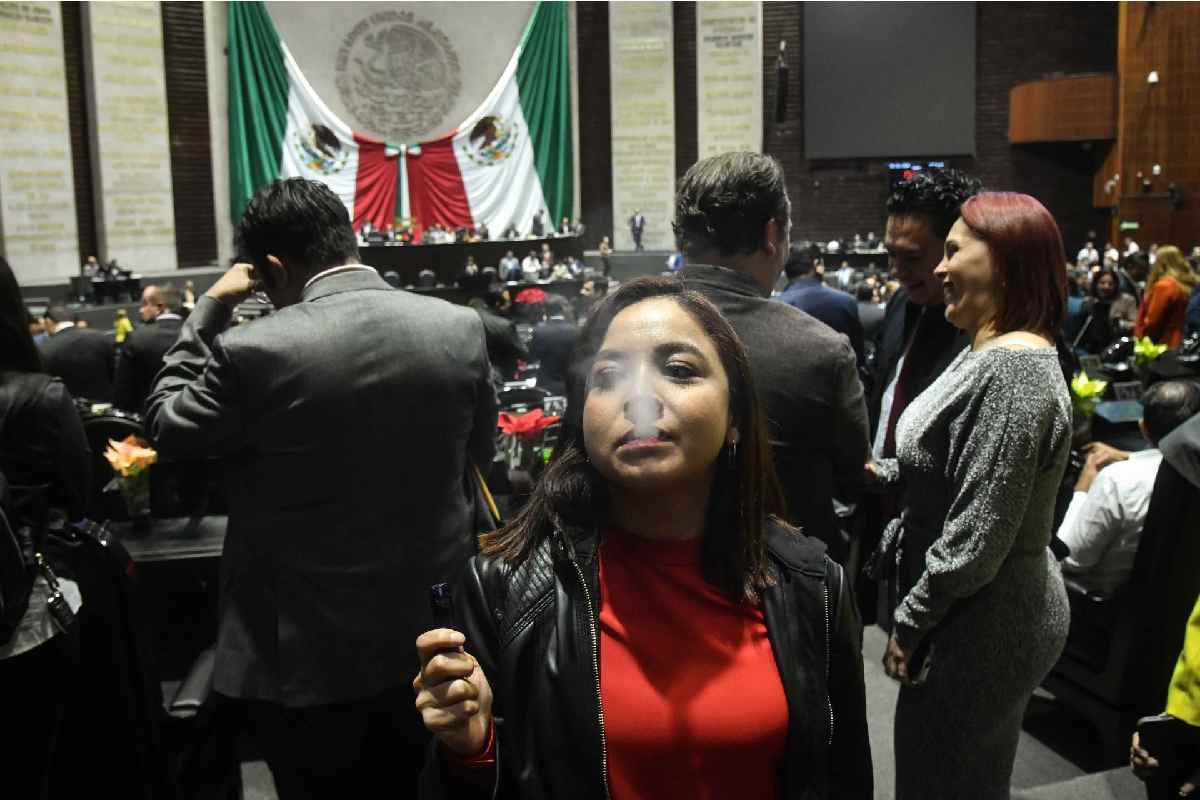 Prohíben vapeadores en México: avalan multas y hasta 8 años de cárcel