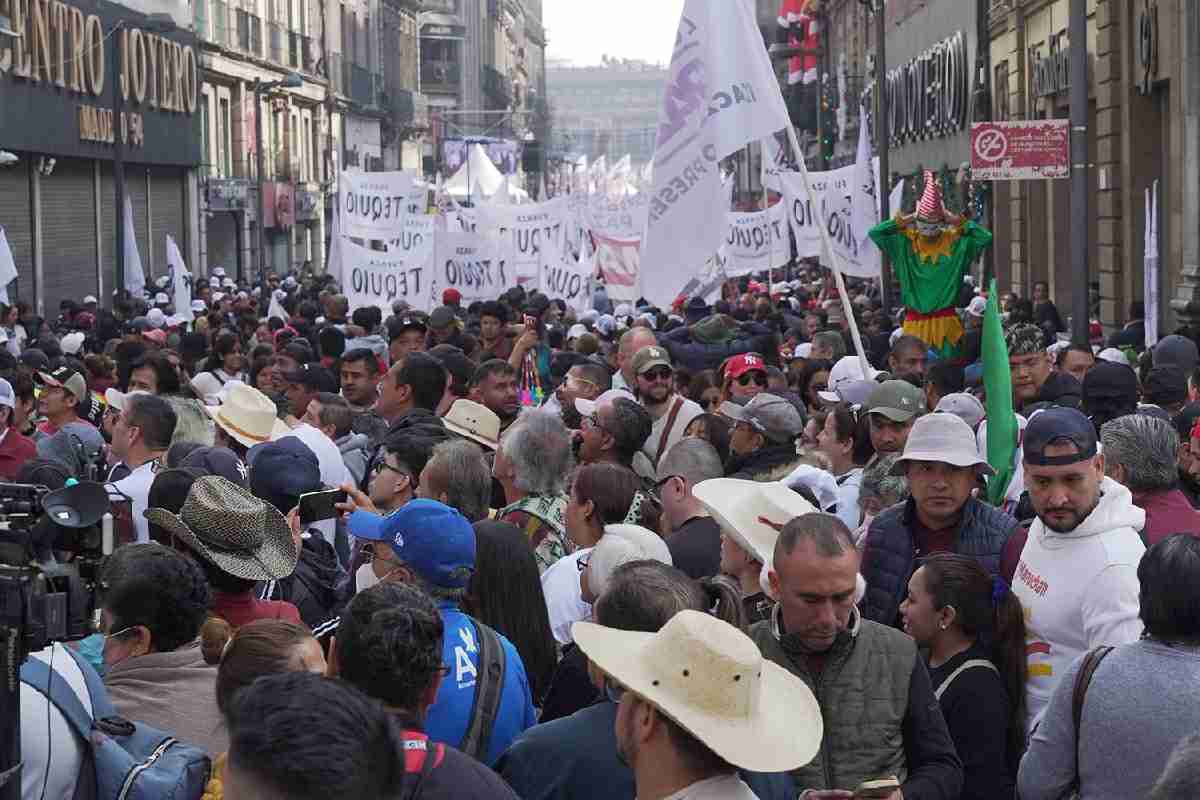 Sheinbaum acusa campañas sucias impulsadas grupos opositores en mitin por siete años de la 4T