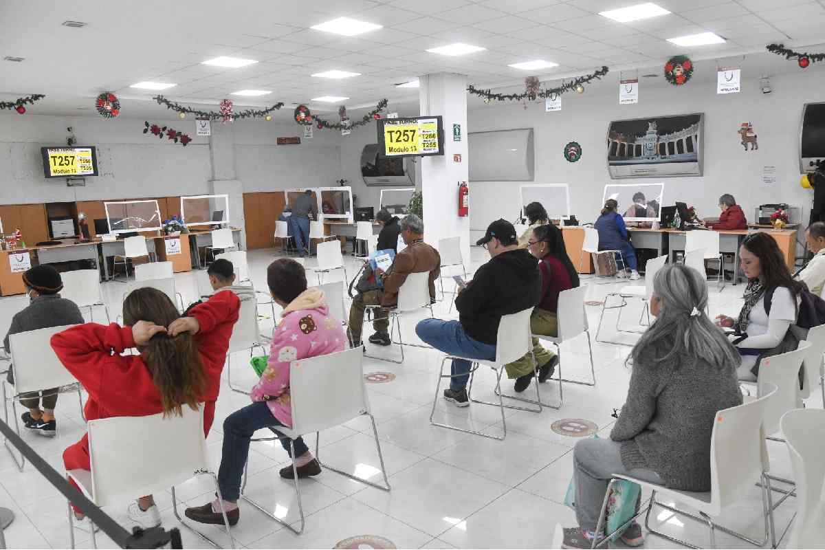 CDMX amplía subsidio a la tenencia hasta autos de 638 mil pesos en el Presupuesto 2026