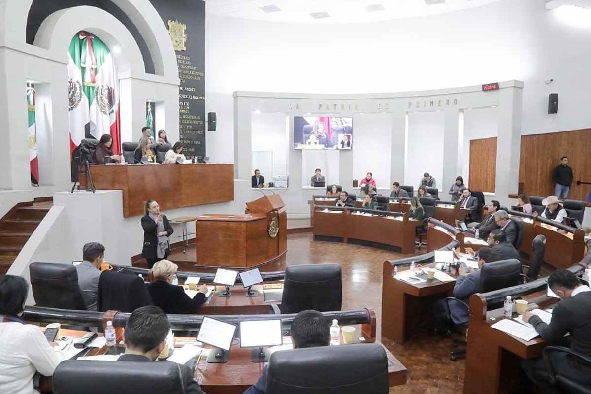 Ciudadano impugna Ley Esposa en San Luis Potosí, 