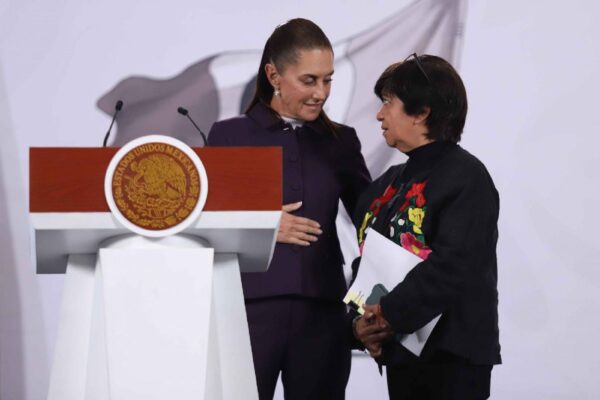 Claudia Sheinbaum y Edna Vega vivienda Bienestar