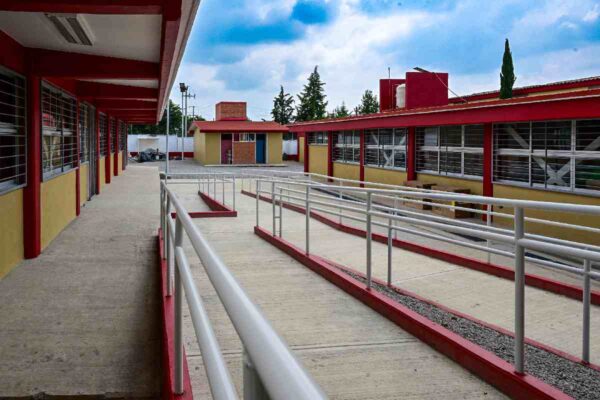 Escuela reconvertida México bachillerato 2026