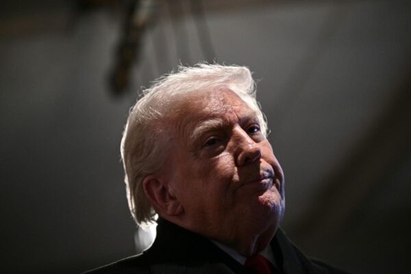 1.Familias de víctimas de ataque de EU en el Caribe demandan al gobierno de Trump; acusan ejecución extrajudicial