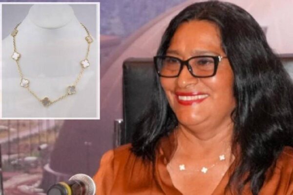 Fiscalía Anticorrupción investiga a alcaldesa de Acapulco por presunto cohecho por regalo de collar