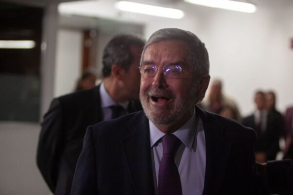 Juán Ramón De la Fuente relación eu