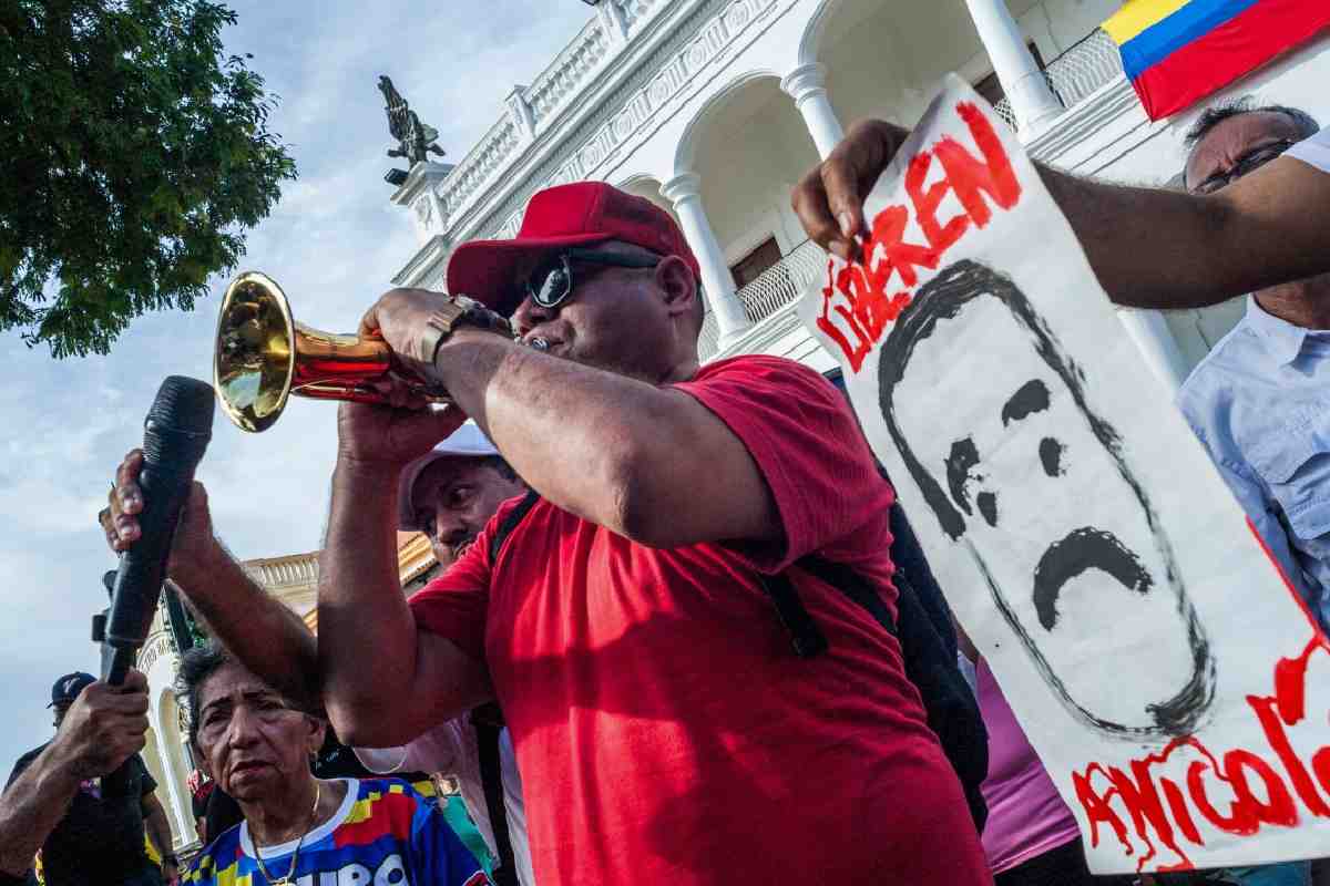 Líder opositora María Corina Machado promete regresar a Venezuela 