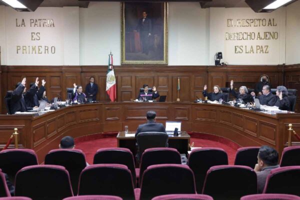 Pleno de la suprema corte propuesta desalojos