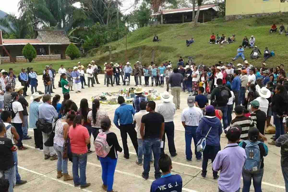 Uno de los rituales que se hicieron en Pozotitla en el encuentro de comunidades que se solidarizaron con la defensa del río.