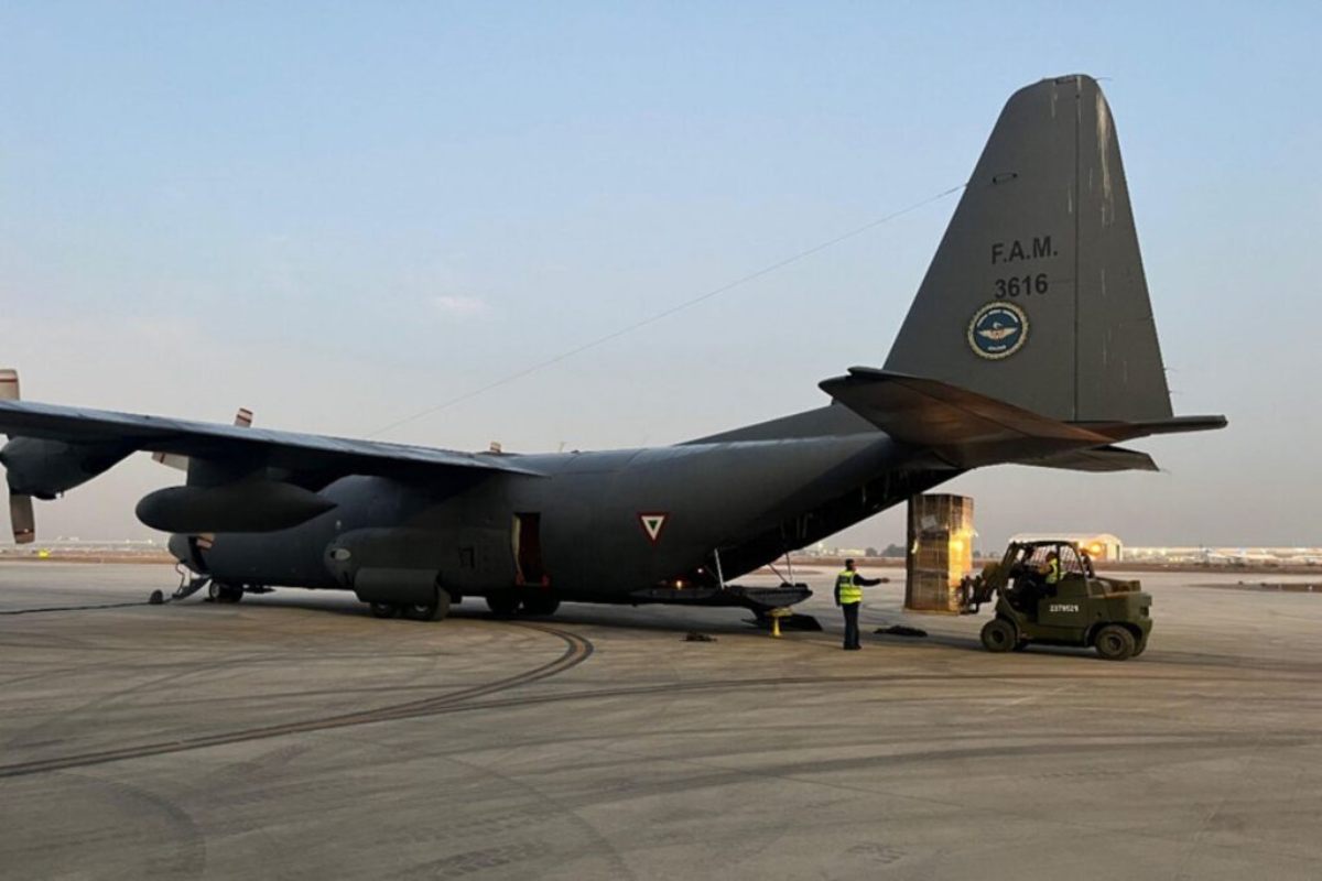 Presidenta del Senado niega facultad legislativa para autorizar ingreso de avión militar de EU