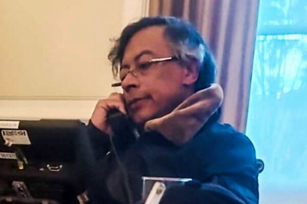 Presidente de Colombia, Gustavo Petro, en llamada con Donald Trump