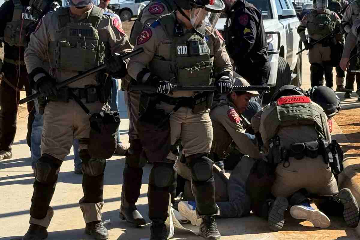 Protestas texas liam conejo