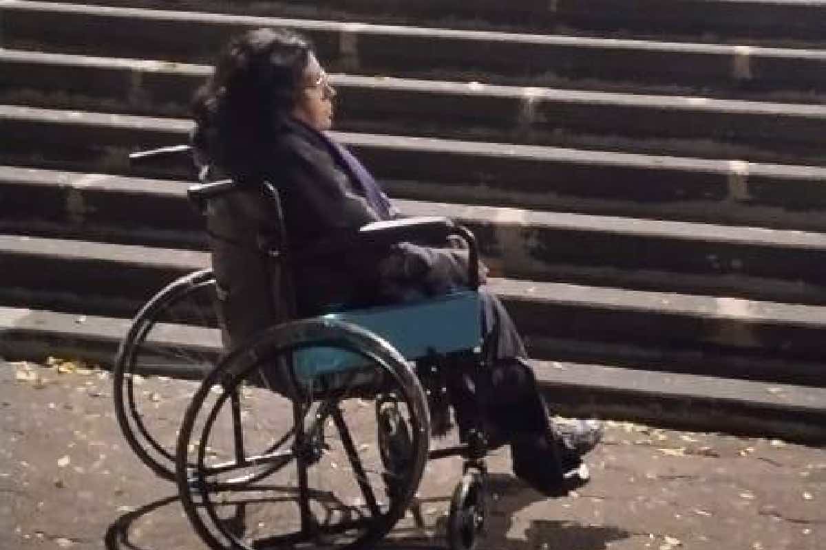 sandra-arrastrada-automovilista-exige-pago-silla-de-ruedas