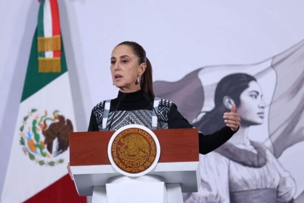 Sheinbaum nuevo hospital compra equipo tecnológico