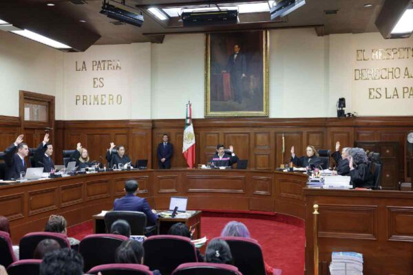 Suprema Corte aplaza discusión proyecto vivienda desalojos