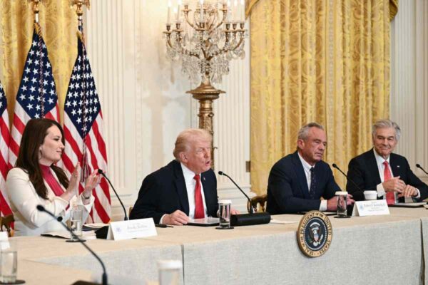 Trump mesa salud groenlandia adquisición