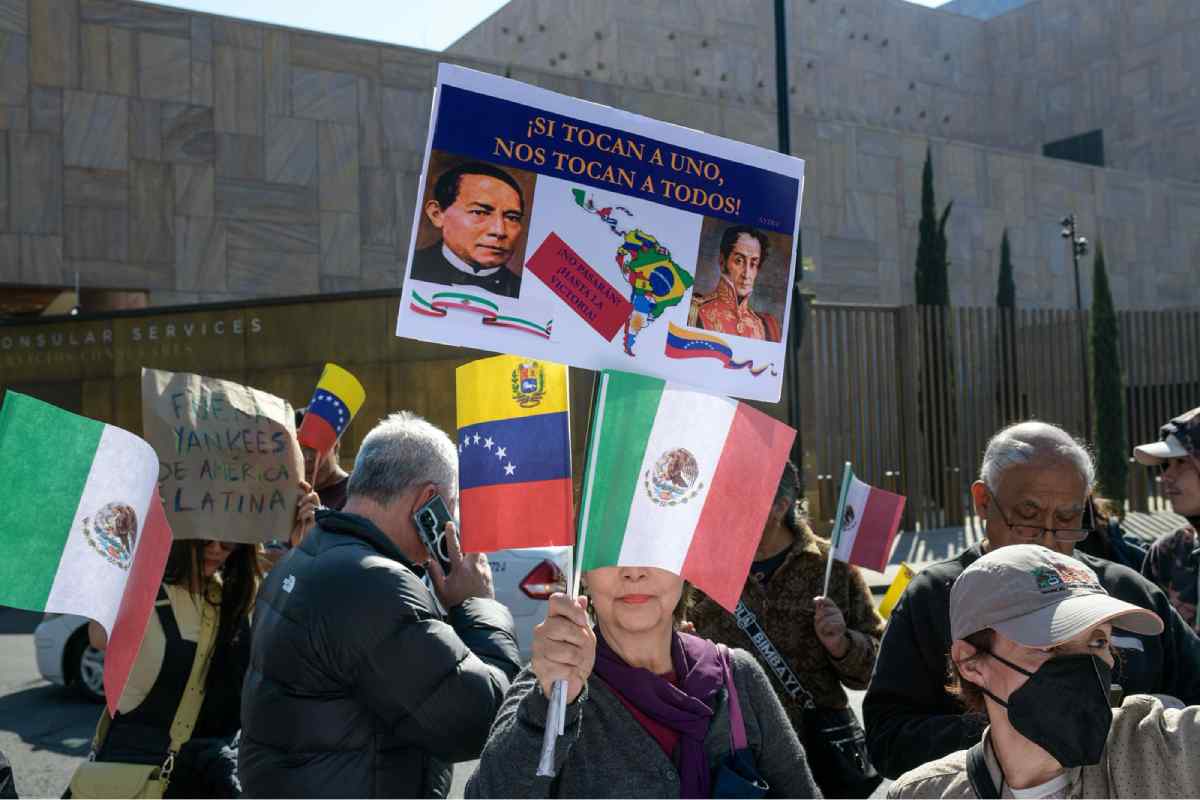 Manifestantes rechazan el intervencionismo de EU en Venezuela