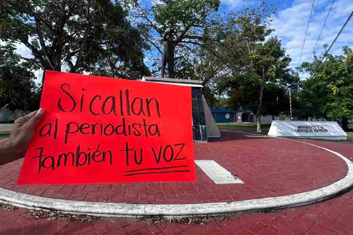 Periodistas de Quintana Roo protestan en contra de la censura y acoso judicial en el país
