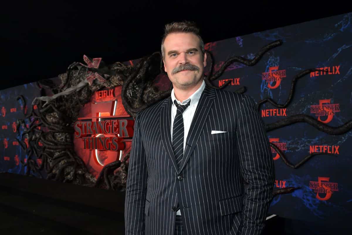 david harbour proximos proyectos stranger things