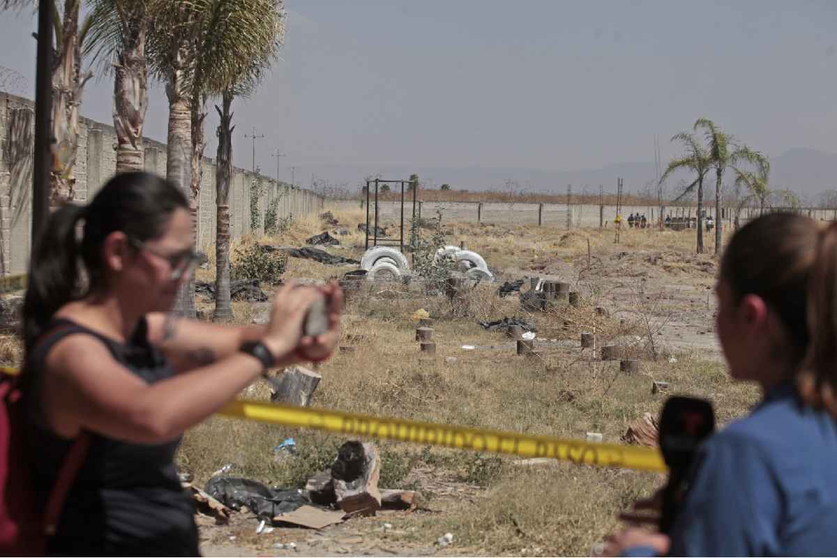 Guerreros Buscadores de Jalisco acusan a la FGR de abandono y filtraciones en la investigación del Rancho Izaguirre