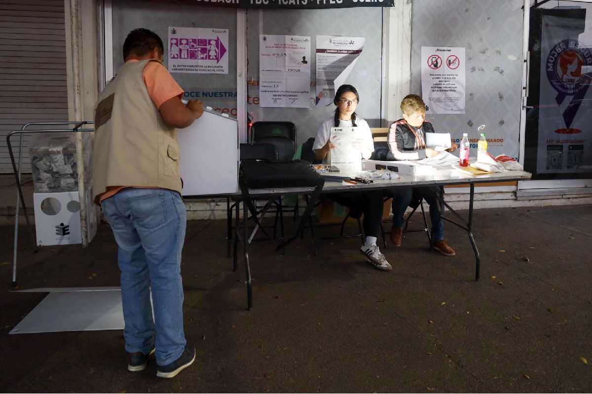 Primera revocación estatal en Oaxaca: se perfila mayoría por que Salomón Jara siga, pero sin llegar al 40% de participación