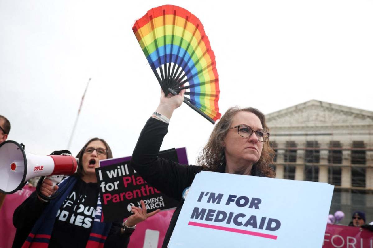 Un año de desmantelar protecciones: el Center for Reproductive Rights alerta sobre la ofensiva de Trump contra la salud reproductiva