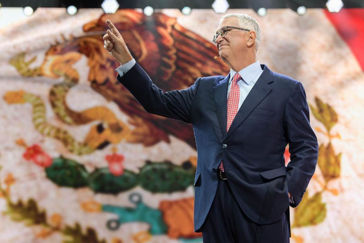 ultrarricos-moldean-elecciones-controlan-democracias-animal-político-1