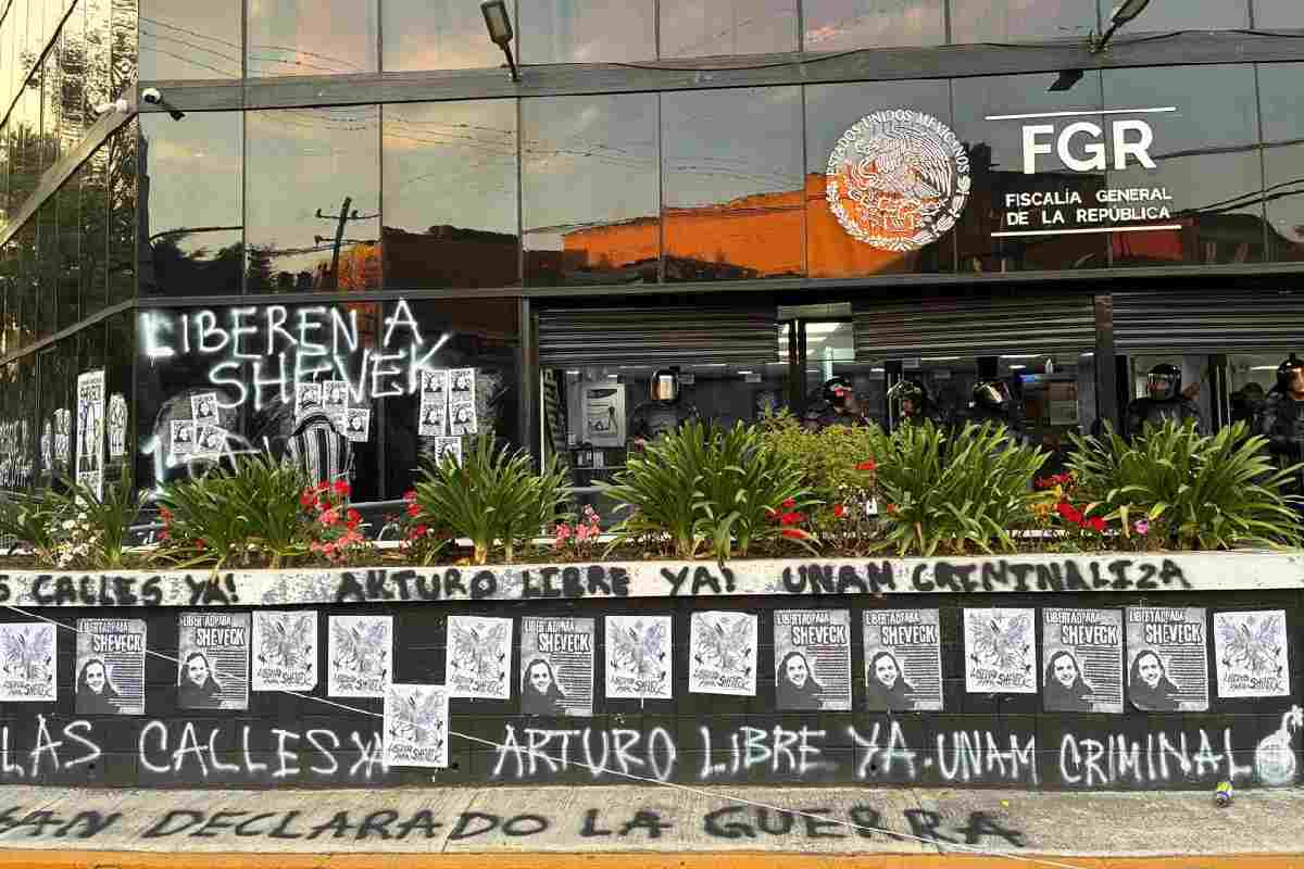 colectivos-exigen-fgr-liberacion-activista-unam-2020