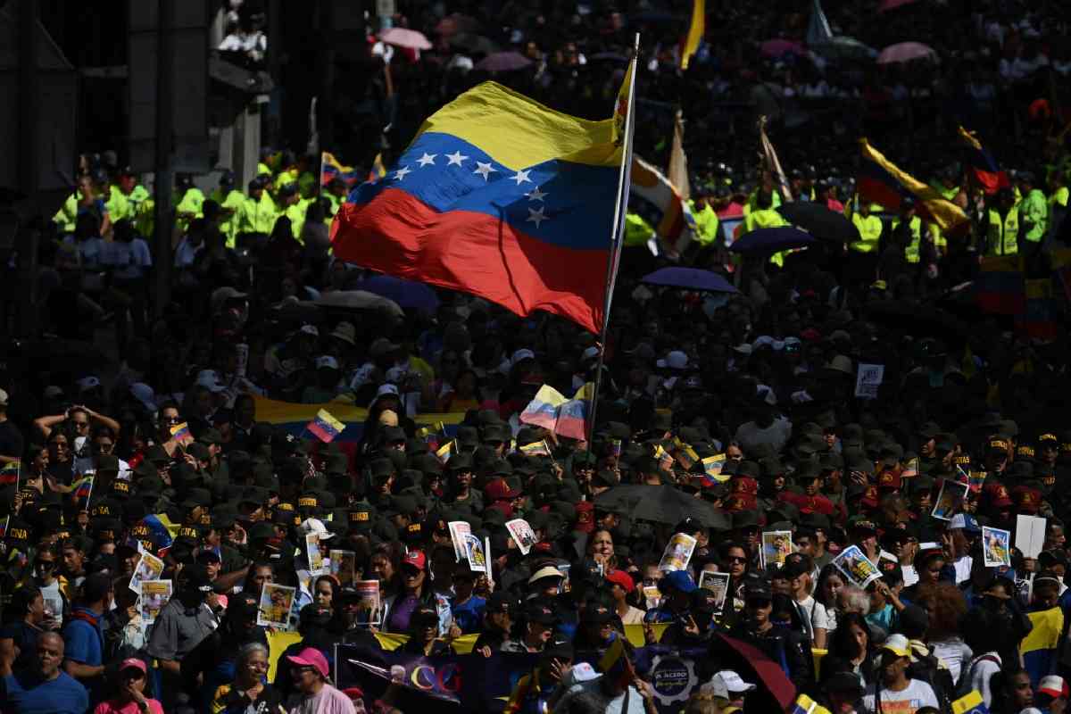 Venezuela decreta 7 días de duelo nacional por muertos en ataque de EU para capturar a Maduro