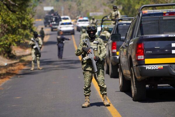 Personal militar en Morelia, Michoacán el 22 de febrero de 2026, día del abatimiento de “El Mencho”. Foto: Juan José Estrada Serafín/Cuartoscuro