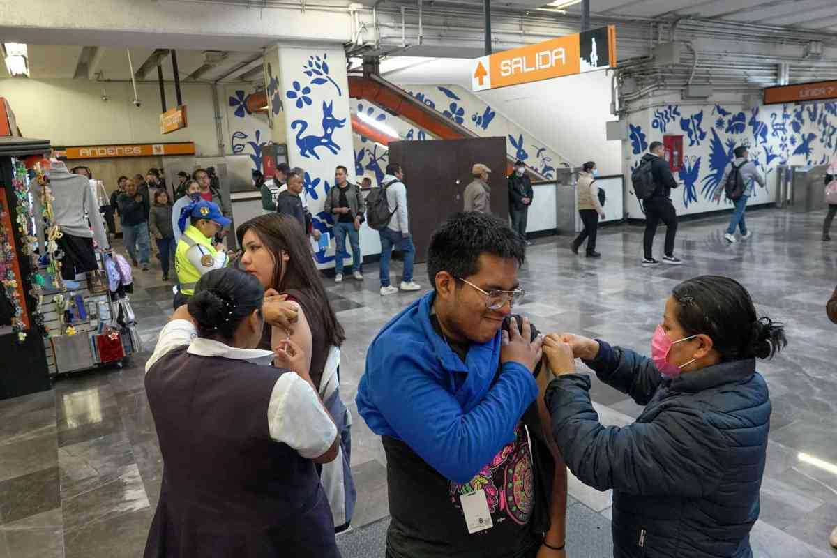 CDMX inicia campaña de vacunación contra el sarampión; activa más de 300 módulos en centros de salud