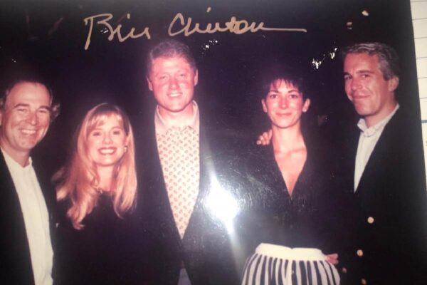 Caso Epstein cómplice exige indulto de Trump