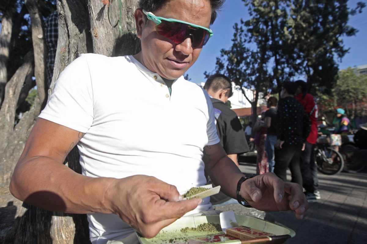 Corte determina amparar a hombre por exceder cinco gramos posesión de marihuana