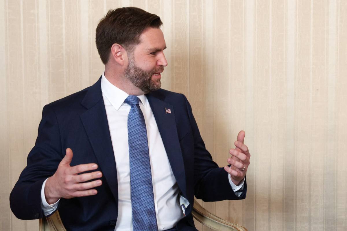 Detienen en Ohio a hombre que presuntamente amenazó con asesinar al vicepresidente de EU 