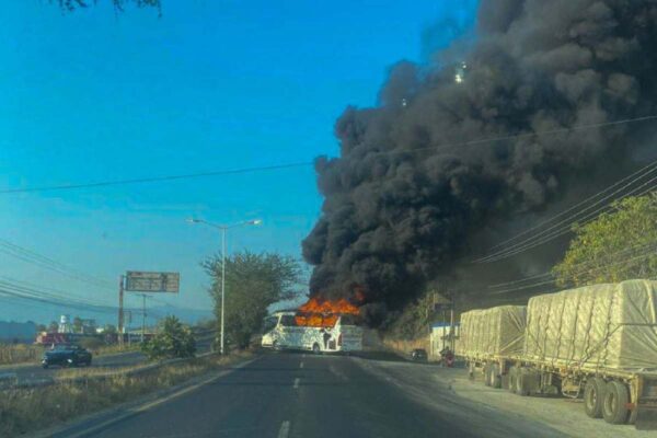 EU y Canadá emiten alertas de viaje en México tras muerte de “El Mencho” y ola de violencia