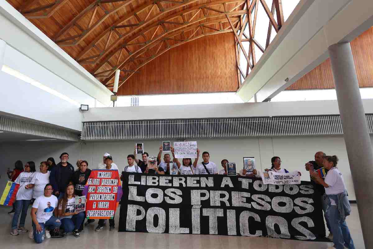 Manifestantes liebrtad presos políticos Venezuela