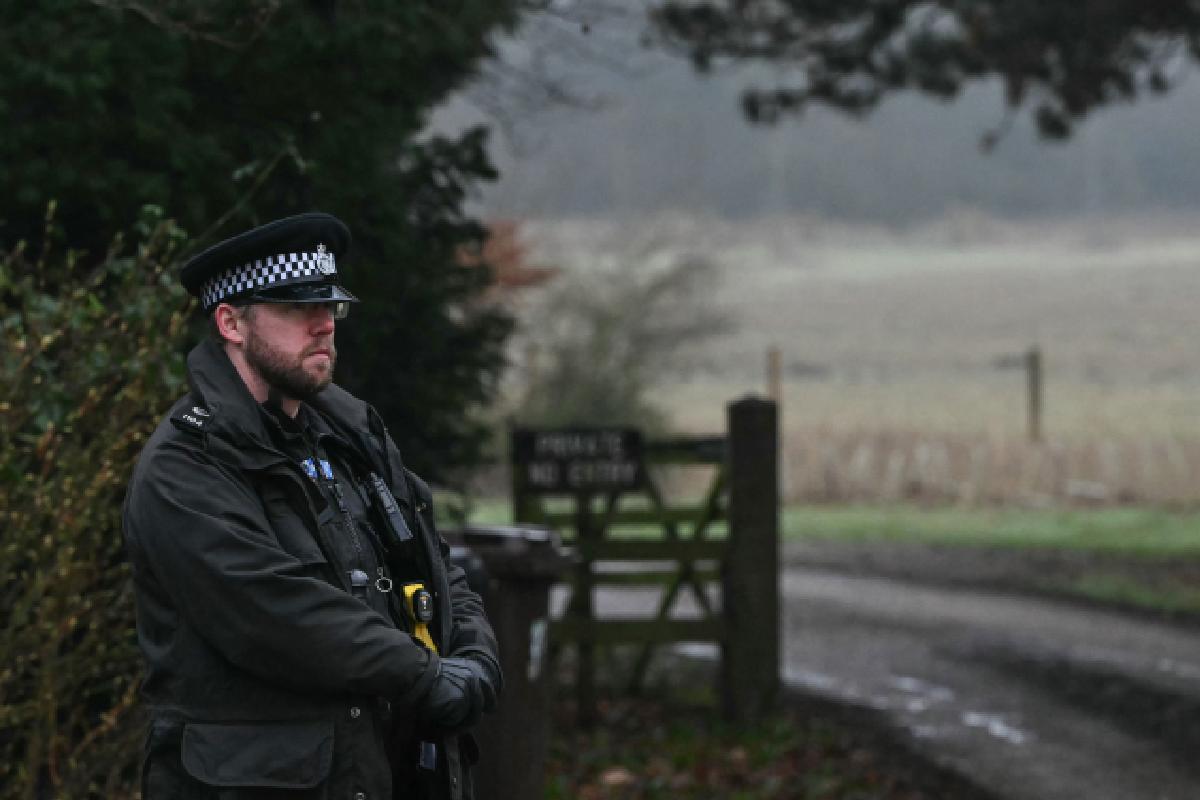 Policía resguarda residencia expríncipe