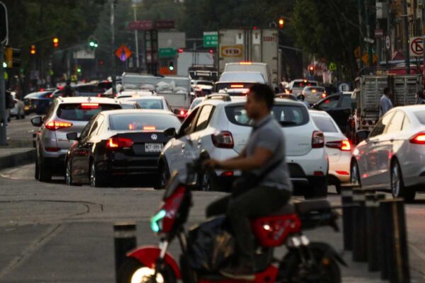 Sigue la contingencia ambiental