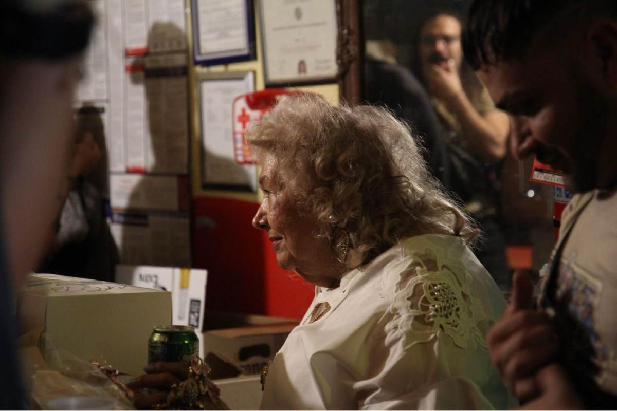 bad-bunny-casa-de-tonita-super-bowl-lx-quien-es-ella