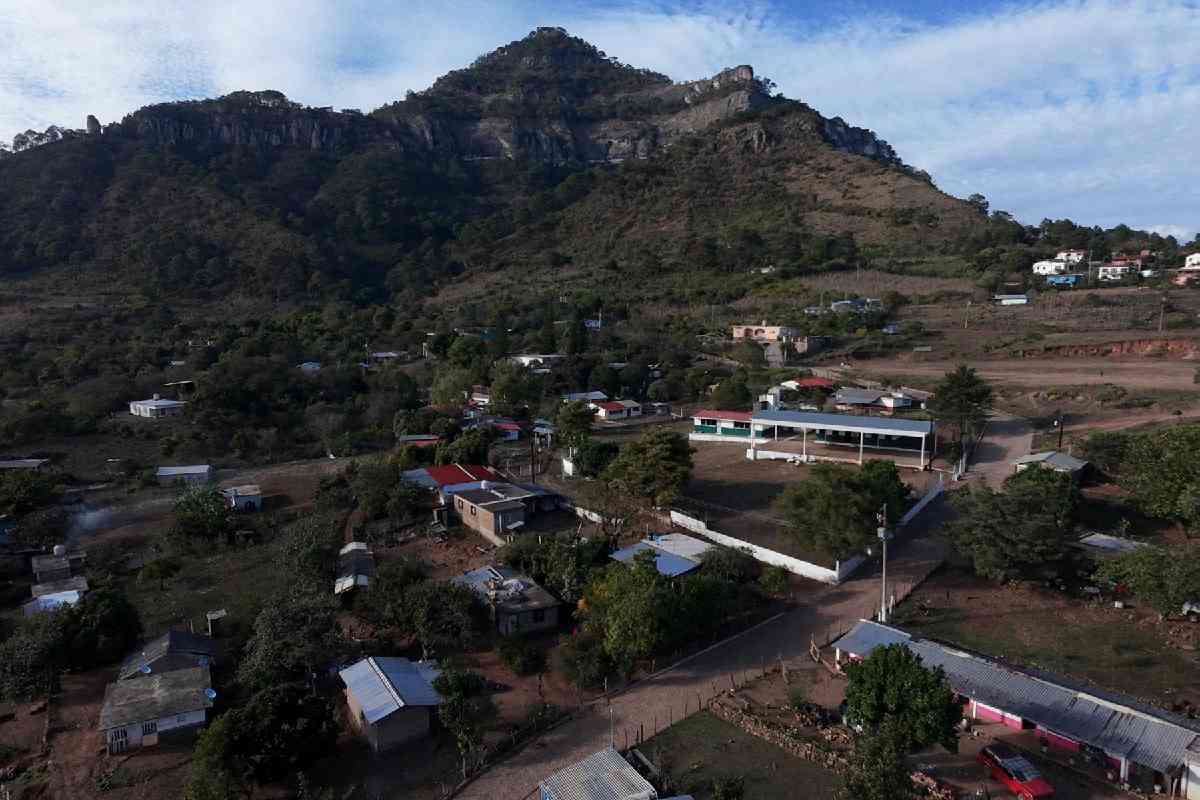 Hallan cuatro fosas más en Concordia, Sinaloa; se suman a las del caso de los mineros